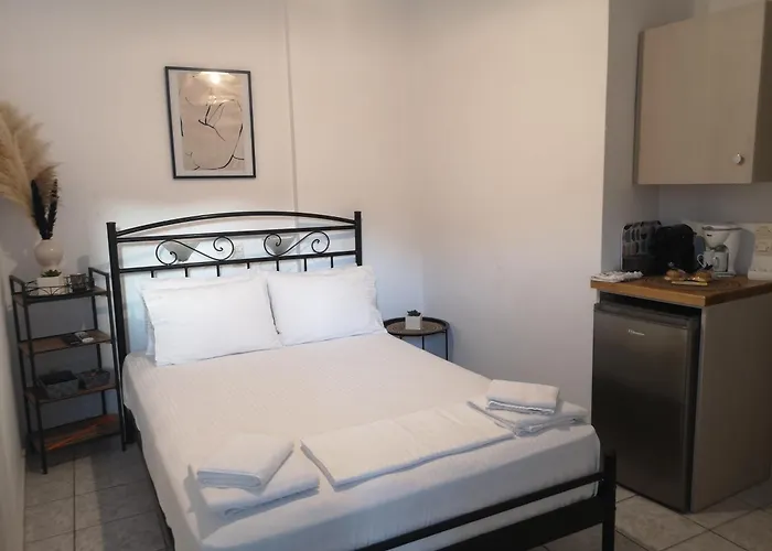 Lemonia Rooms 2